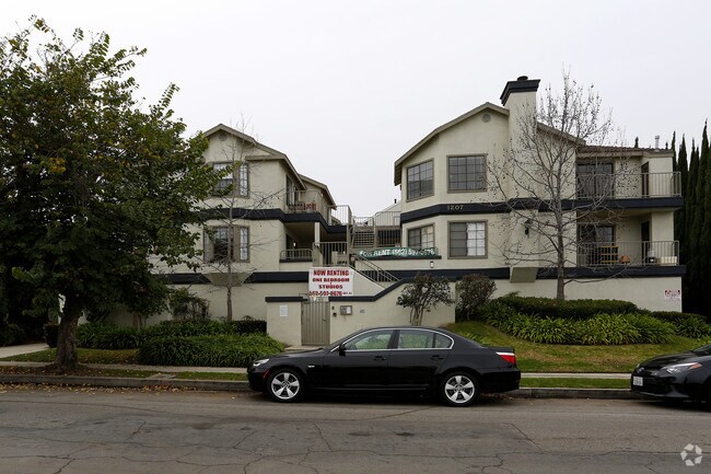 Foto del edificio - 1207 Mira Mar Ave