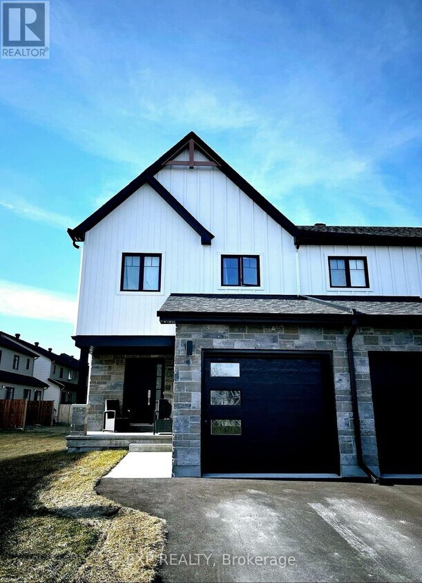 Photo principale - 121 Darquise St