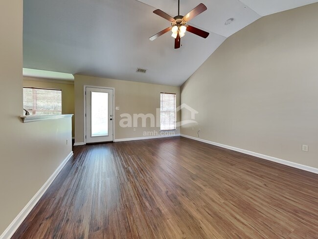 Foto del edificio - 2824 Ashridge Rd