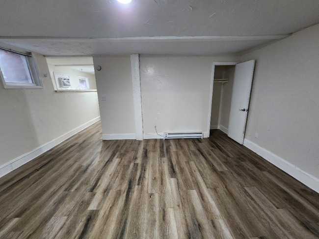 Building Photo - 905 Southwest Ave