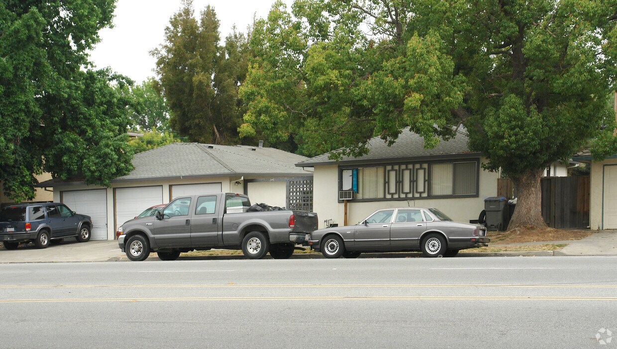 Foto del edificio - 4259 Hamilton Ave