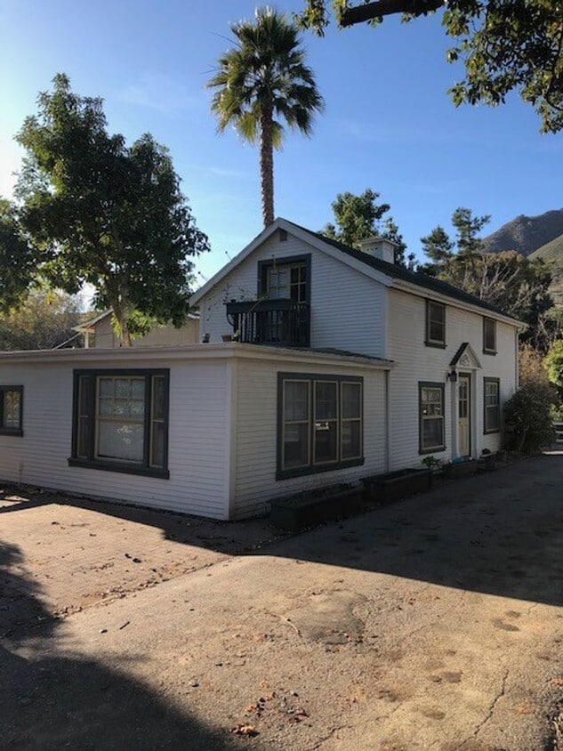 Foto principal - Charming Historic 3bd/2ba Two Story House,...