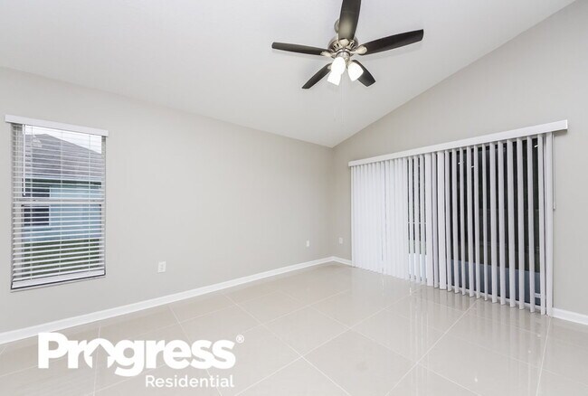 Foto del edificio - 4025 Hely Cate Pl