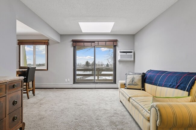 Foto del edificio - 4371 Wilshire Blvd