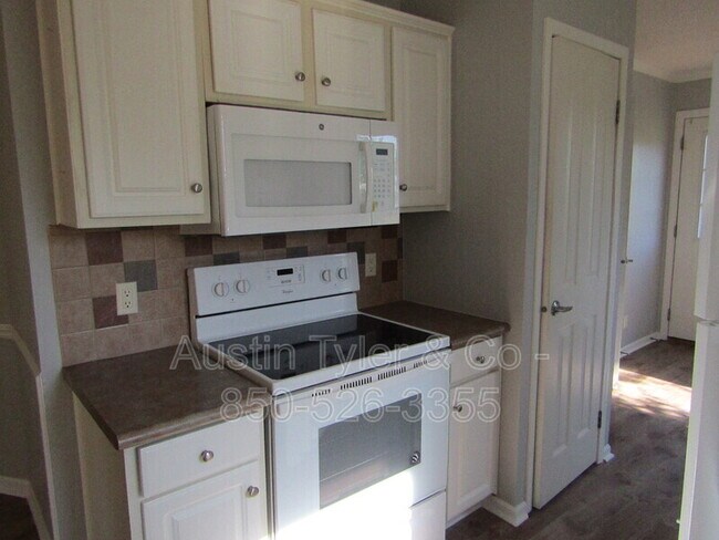 Foto del edificio - 4981 Basswood Rd