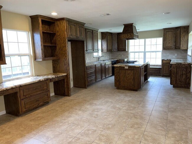 Building Photo - 7610 Rolling Fork Ln