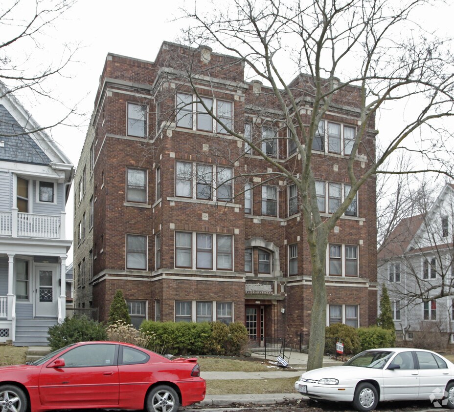 Primary Photo - 2735 N Murray Ave
