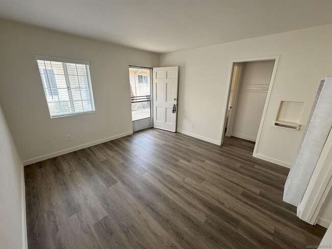 Building Photo - 5058-68 Santa Monica Ave