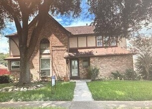 Building Photo - 15502 Rio Plaza Dr