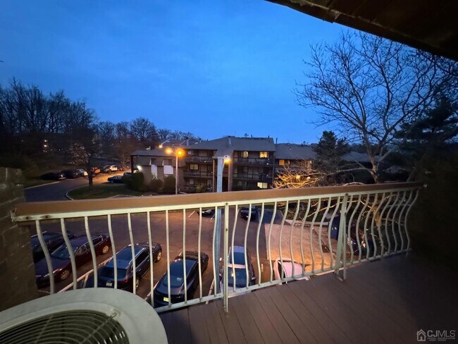 Foto del edificio - 212 Edison Glen Terrace