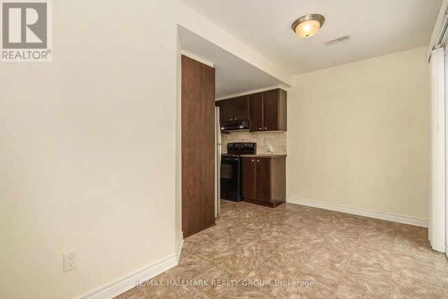 Building Photo - 618 Chapman Mills Dr