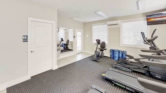 Foto del edificio - 1605-105 Gilmore Park Ave