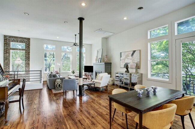 Foto del edificio - 513 E 11th St