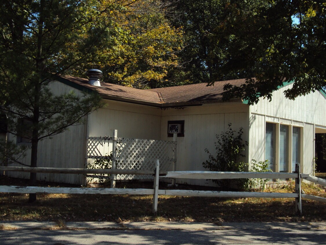 Foto principal - Green Acres Mobile Home Village