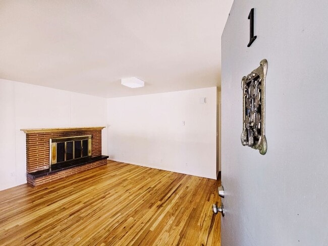 Building Photo - 3214 - Surreal Designs, LLC
