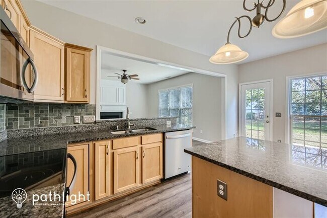 Foto del edificio - 4394 Winterwood Lane, Harrisburg, NC, 28075