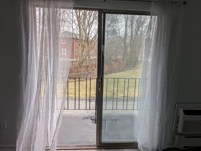 Foto del edificio - 83R Hobart St