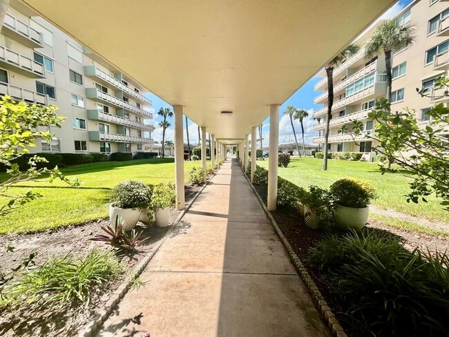 Foto del edificio - 2020 N Atlantic Ave