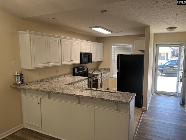 Foto del edificio - 105 Crestland Dr