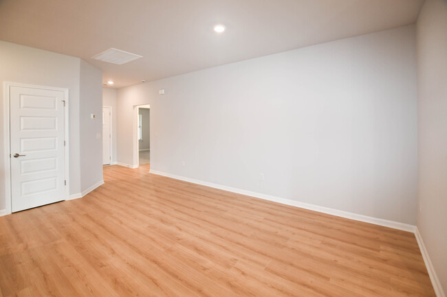 Building Photo - 314 Cornstalk Cir