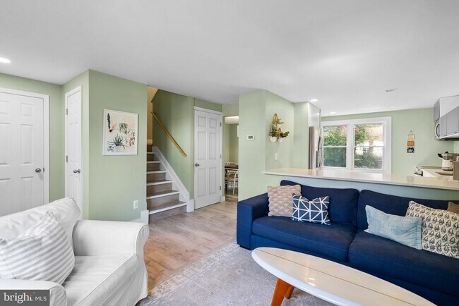 Foto del edificio - 3021 Ellenwood Dr