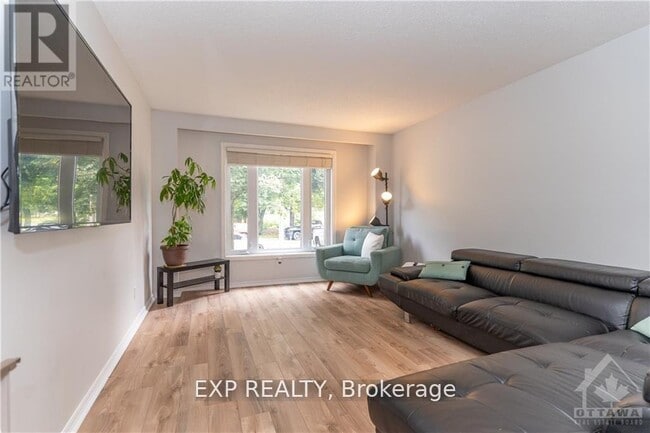 Photo du bâtiment - 43 Exeter Dr