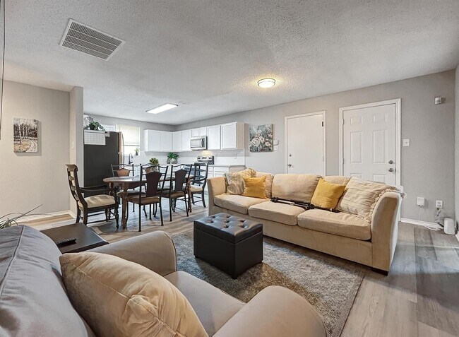 Building Photo - Lancaster Stunner with a Gorgeous Open Floor Plan and Elegant Finishes