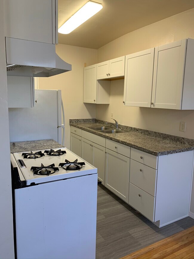 kitchen view 2 - 2077 San Diego Ave