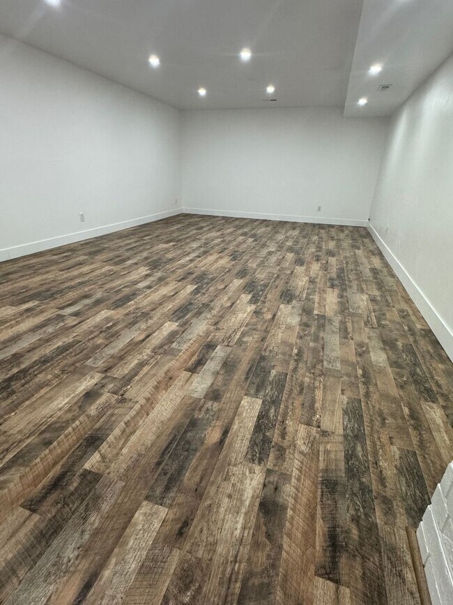 Foto del edificio - Beautiful Orem Basement Apartment for rent!