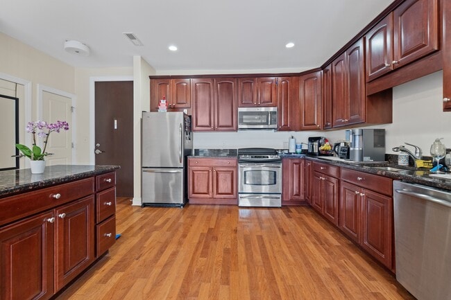 Photo - 20 Ave at Port Imperial Townhome