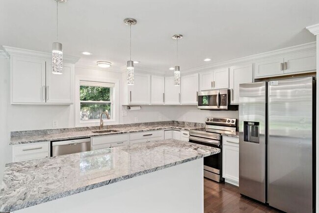 Foto del edificio - 4402 Cotuit Cir