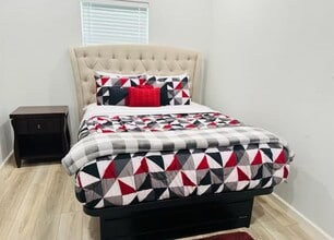 Building Photo - 2400 Burkett St.