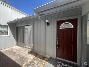Building Photo - 6576 Sweetbriar Ln