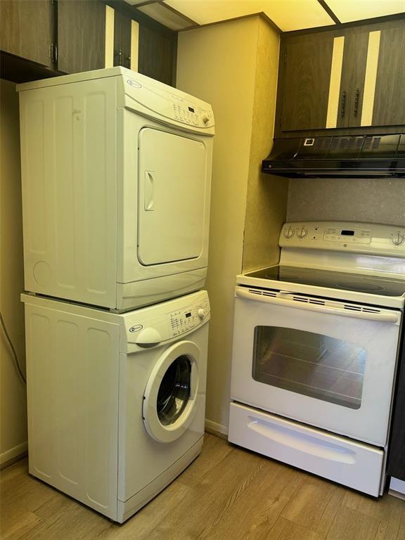 Building Photo - 210 Elliot Ave