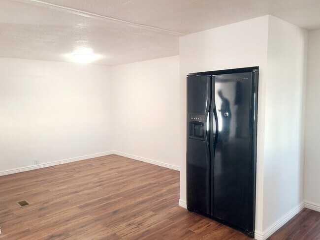 Foto del edificio - 496 S 200 E St