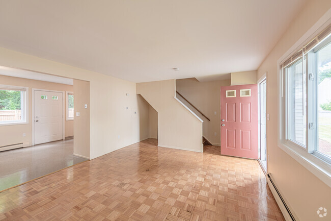 3 BR, 1 BA - Highland Hills