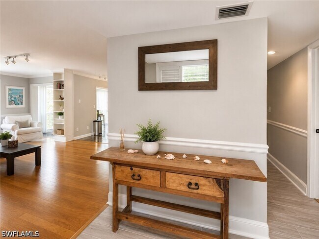 Building Photo - 112 Bobolink Way