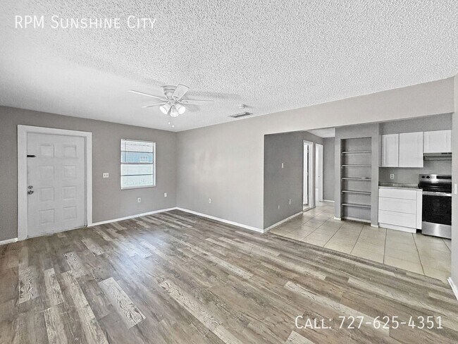 Foto del edificio - 3122 Green Acres Ave