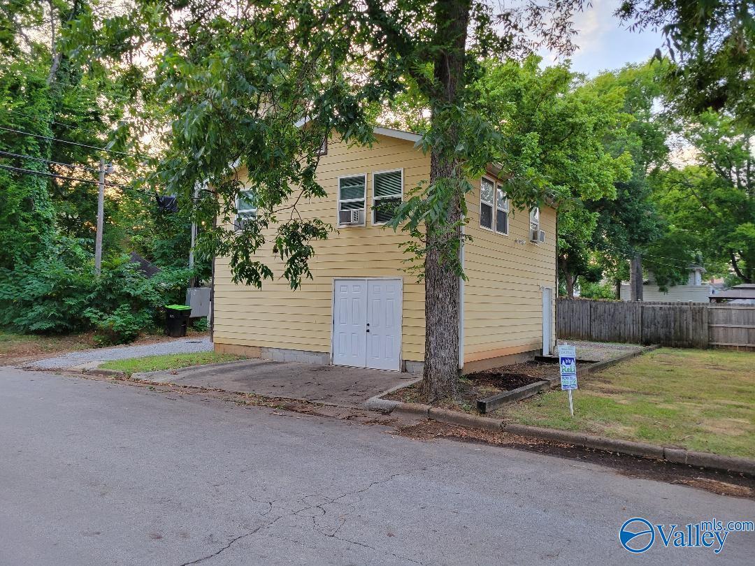 Foto principal - 719 5th Ave SE