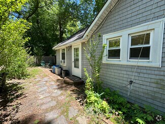 Building Photo - 51 BELLEROSE Rd
