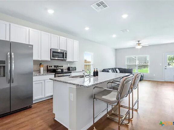 Foto del edificio - 295 Rolling Hls