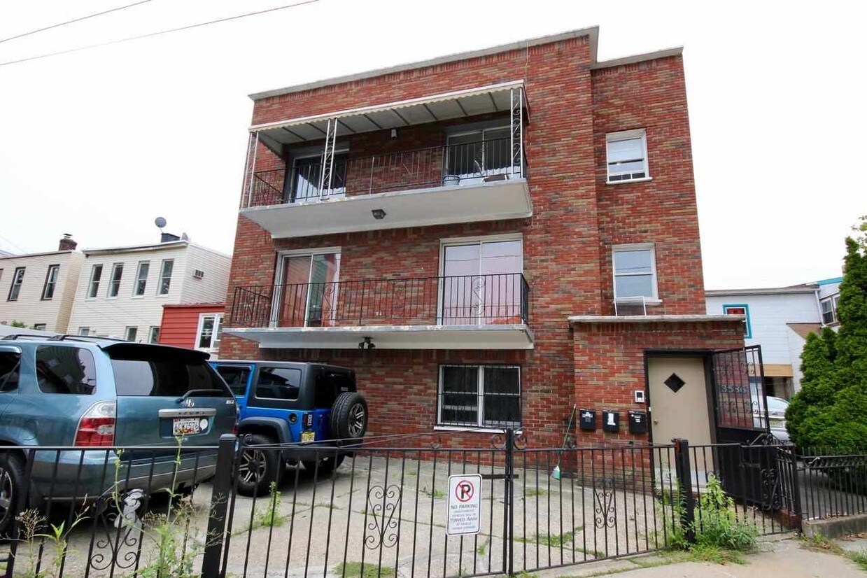 3586 John Fitzgerald Kennedy Blvd, Jersey City, NJ 07307 House Rental
