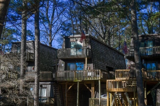 Building Photo - 3200 Rim Cove Dr