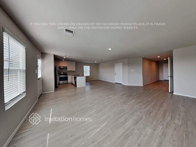 Foto del edificio - 7326 Adaja Riv