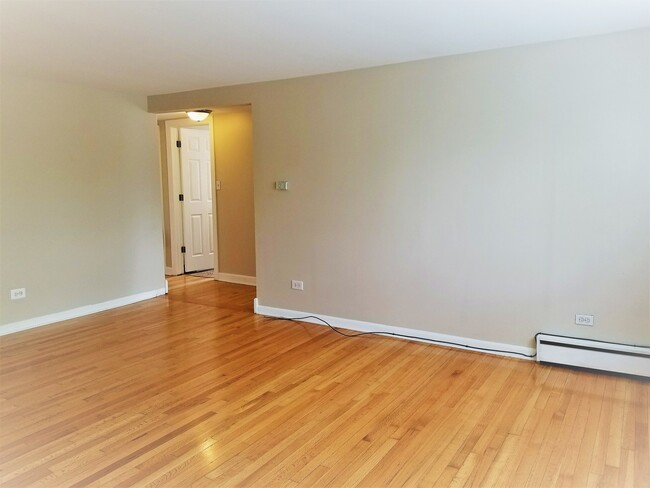 Building Photo - 7858 Rutherford Ave