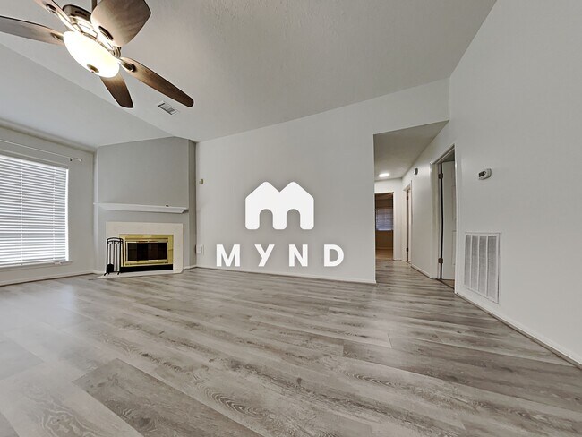 Foto del edificio - 22507 Willow Branch Ln