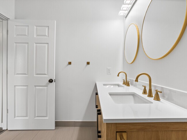 Foto del edificio - 2221 NE 9th Ave