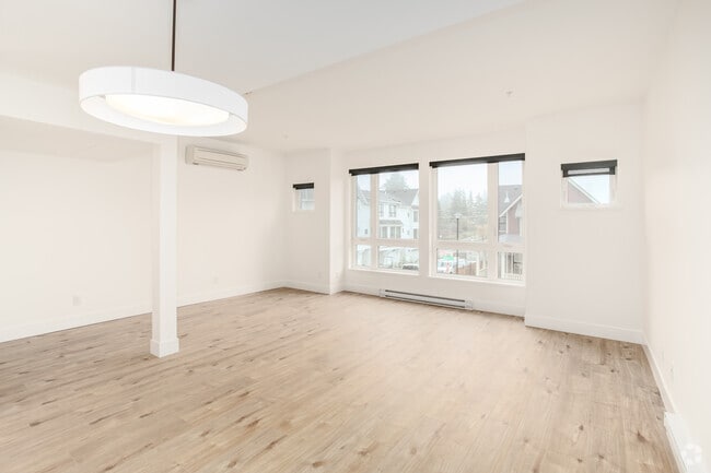 3BR w/den, 3BA - 1,634SF - Living Room - Wadams Farm