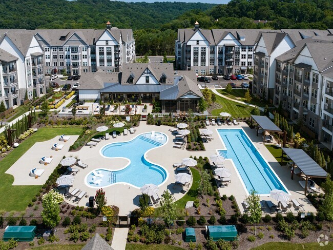 Harpeth Heights Outdoor Lounge and Dual Pools Surrounded by Scenic Hills - Harpeth Heights Apartments