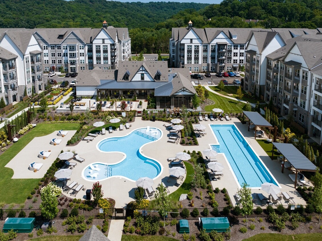 Harpeth Heights Outdoor Lounge and Dual Pools Surrounded by Scenic Hills - Harpeth Heights Apartments